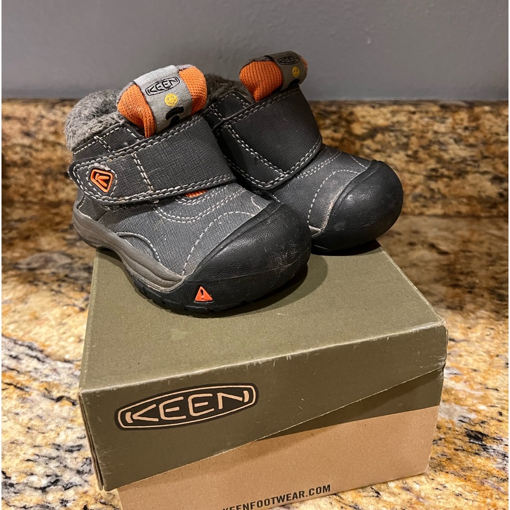 Keen Toddler Boot size 5